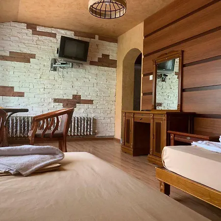 Туристически Комплекс Божура 2* Szredec